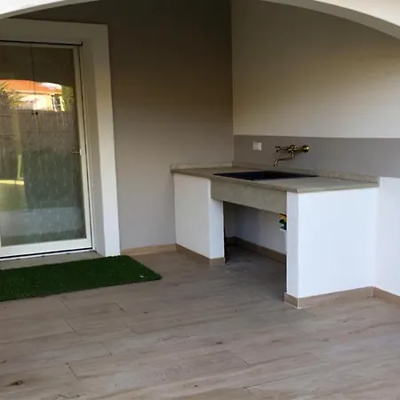 Elegance Ed A Porto Pino