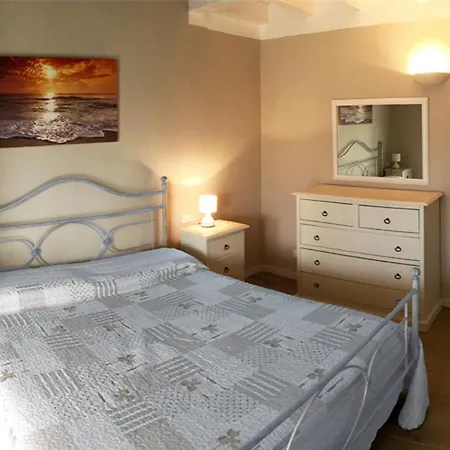 Elegance Ed A Porto Pino